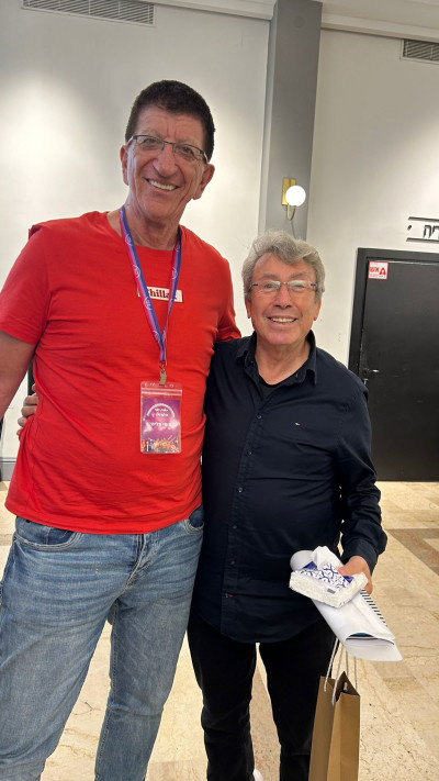 נעם סמל, מוטי חלימי  (צילום: תיאטרון השעה הישראלי)