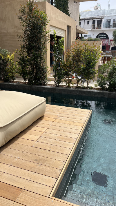 סוויטות עם בריכה