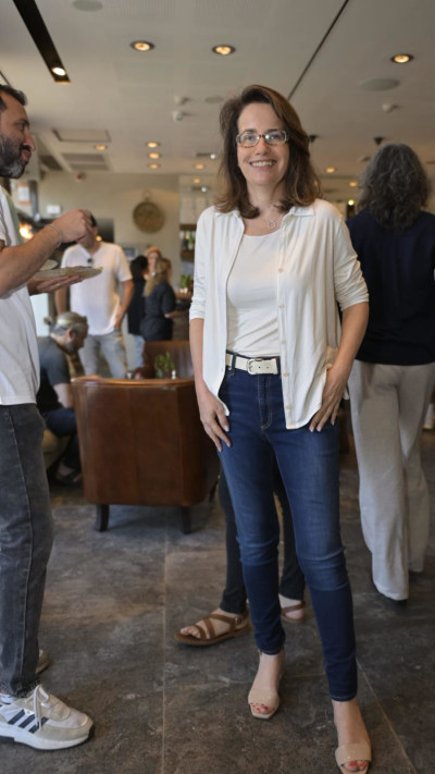 לימור בקר (צילום: אלכס גולדשטיין)