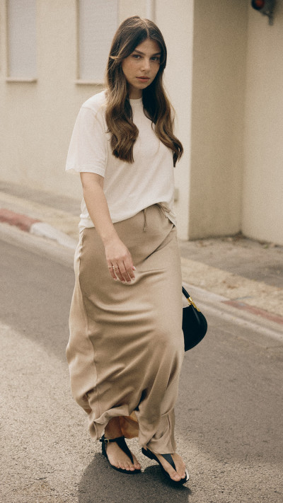 RAZILI X LOREN ALON, טי שירט 299 שקל, חצאית 499 שקל צילום  (צילום: שי פרנקו)