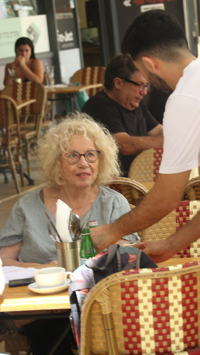 חוה אלברשטיין (צילום: פול סגל)