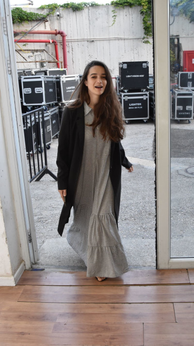 דניאל גל בדרכה לצילומי רוקדים עם כוכבים (צילום: צ'ינו)