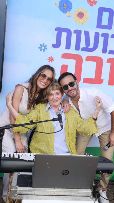 אילנית לוי, שרה'לה שרון ואלירז שדה (צילום: אור גפן)