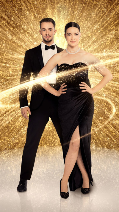 דניאל גל והרקדן אדיר בלומנפלד  (צילום: רותם לבל)