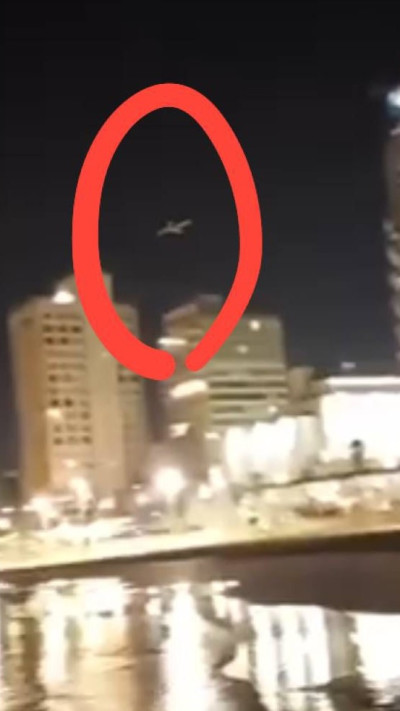 הכטבם נכנס דרך הים ומתפוצץ