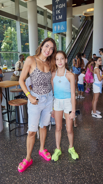 אירה דולפין ובתה (צילום: שוקה כהן)
