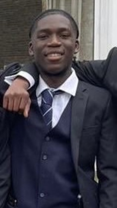 מרקוס פקנה, עצור בדובאי