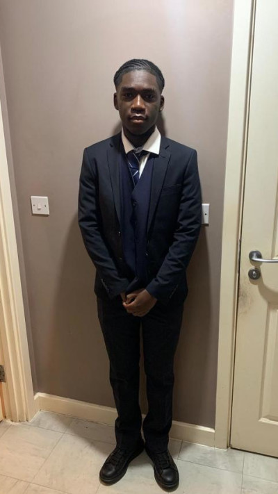 מרקוס פקנה, עצור בדובאי