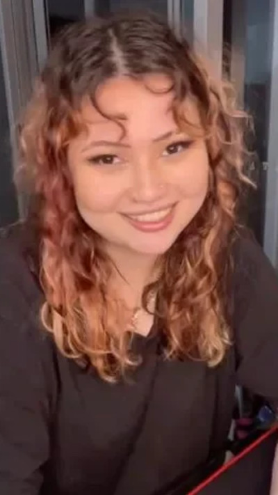 רובי ג'ייד, מרוויחה כסף כבת זוג מקצועית ו״צופה״