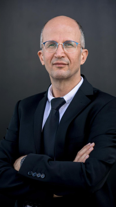 עו״ד ברק קדם 