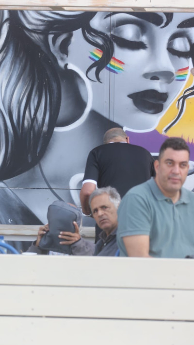 מרדכי ואנונו (צילום: פול סגל)