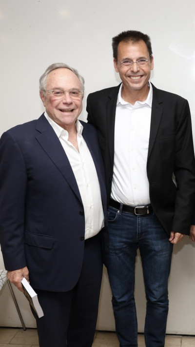 רונן אגסי ויאיר המבורגר (צילום: חן גלילי)