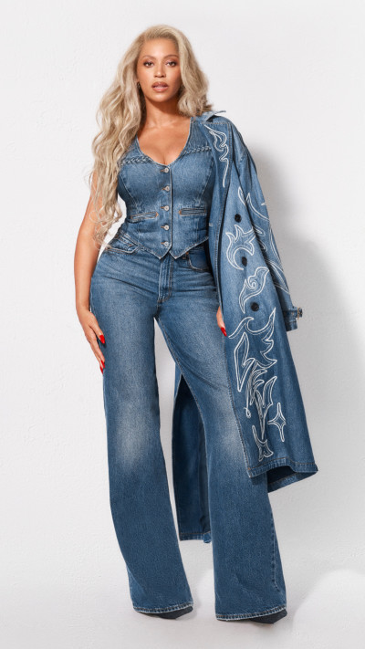 LEVIS X BEYONCE  (צילום: באדיבות המותג)