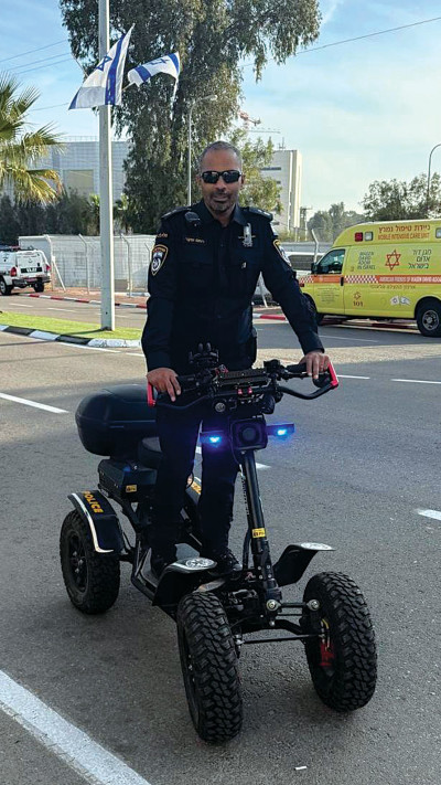 סנ”צ וסקר. אפס סובלנות לפגיעה בקשישים (צילום: דוברות המשטרה)