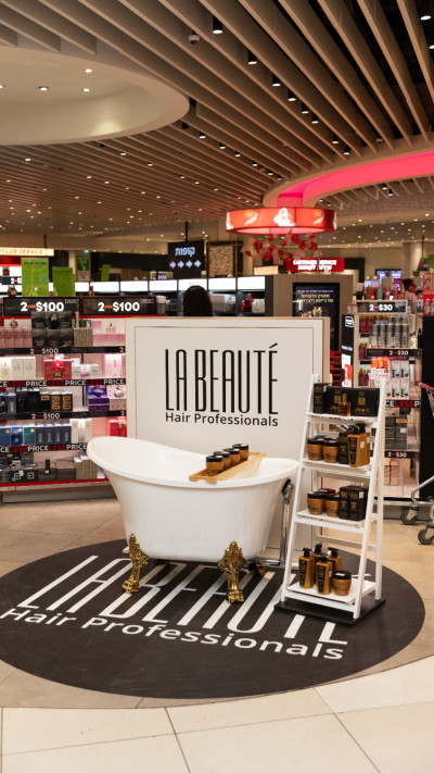 LA BEAUTE בדיוטי פרי גיימס ריצרדסון (צילום: רן הילל)