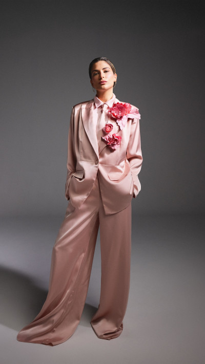 מירן בוזגלו בצילומים לקולקציה החדשה לרנואר (צילום: עדי שנפיק)