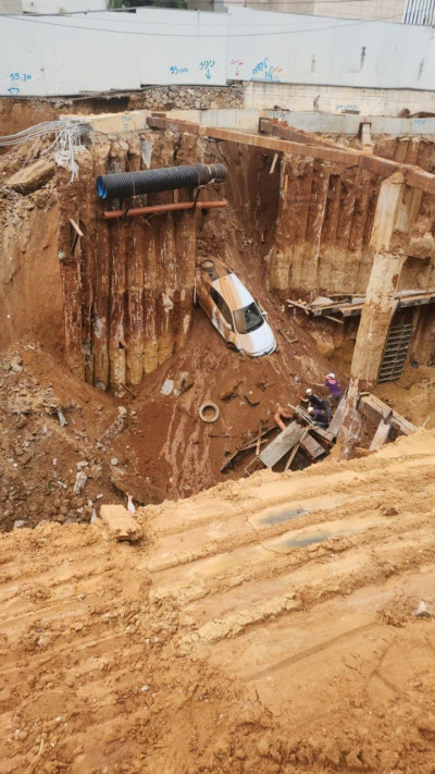 קריסה באתר בנייה ברמת גן