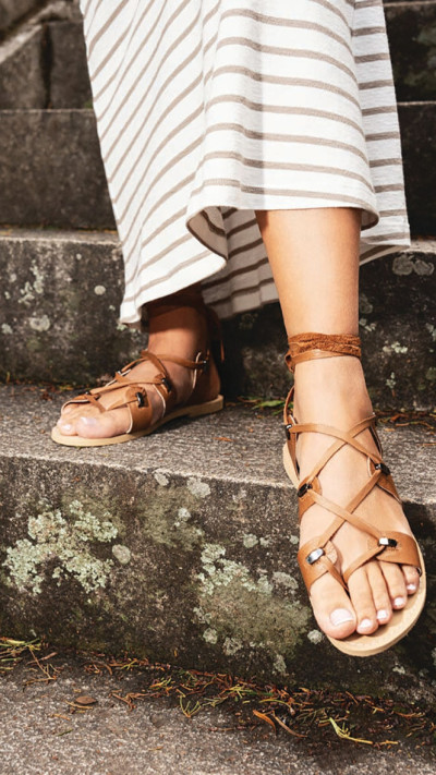 סנדלי קלאי מעור