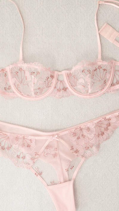 משביר - חזיות Etam