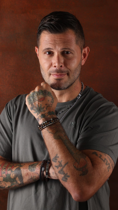 שי חי בצילומים לקמפיין של IMPRESS MEN (צילום: יוסי לזרוף)