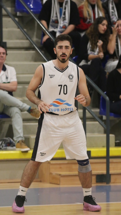 אדם בובליל (צילום: באדיבות הפועל בובליל הוד השרון)