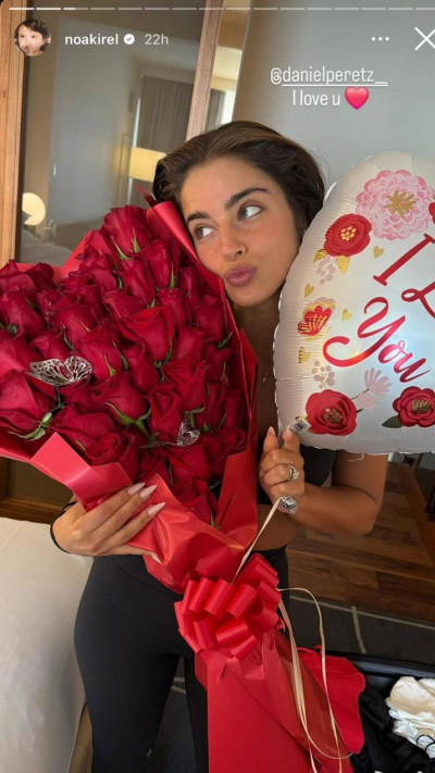 הסטורי של נועה קירל (צילום: צילום מסך מתוך אינסטגרם)