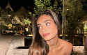 שחר חיון עם הקלאץ מוזהב של נועם חזן (צילום: אינסטגרם)