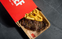 BEEF. אנטריקוט 300 גרם ותוספות ב-99 שקלים (צילום: אסף קרלה)