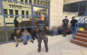 12 פועלים פלסטינים נעצרו במסעדה בנמל יפו (צילום: דוברות המשטרה)