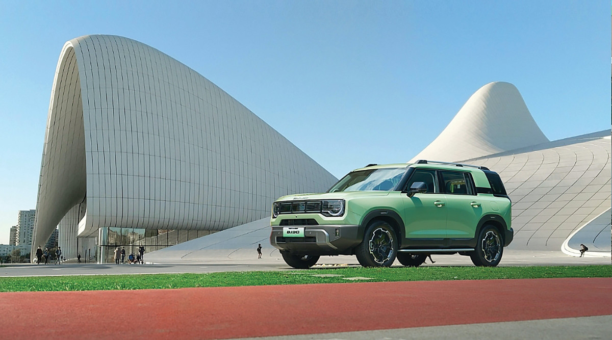 עוקץ הבנזין הסיני: כששוק הרכבים החשמליים מצליח יותר מדי