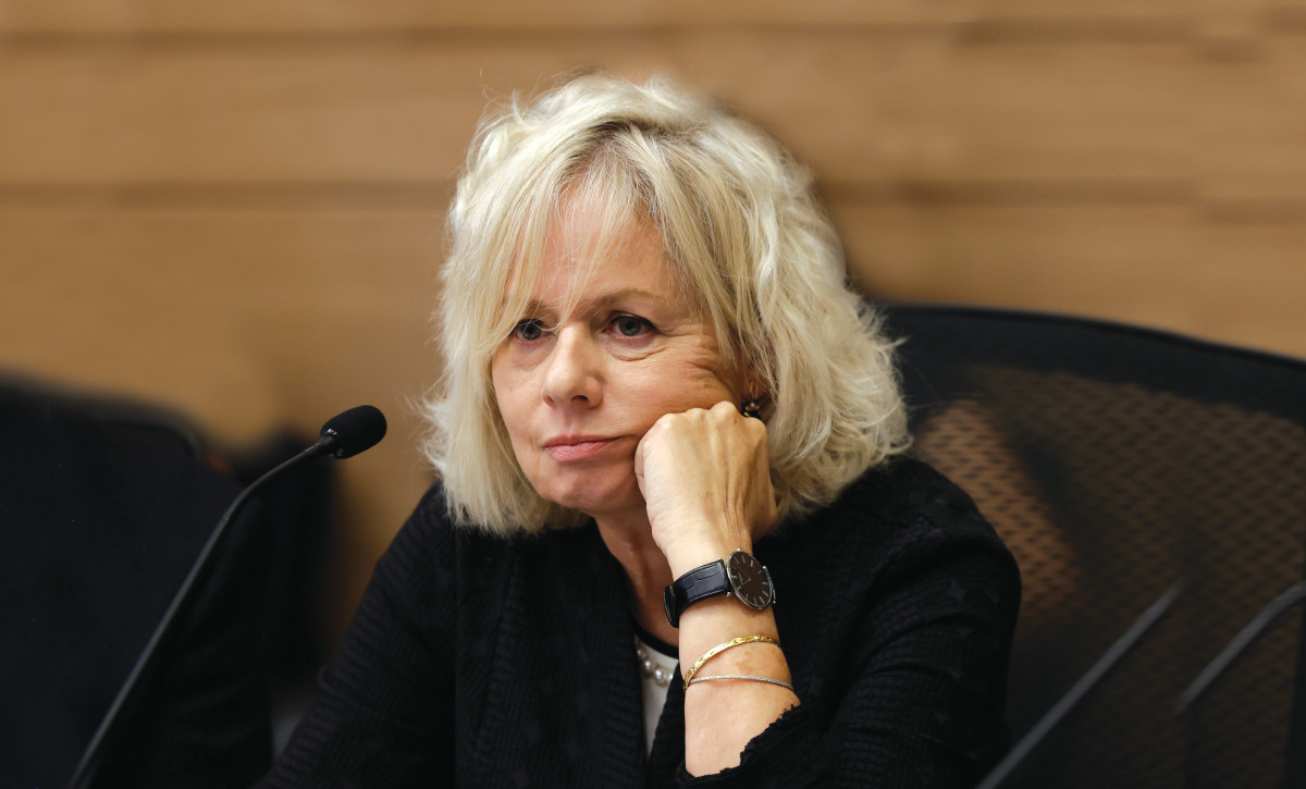 הקרב על הדחת היועמ