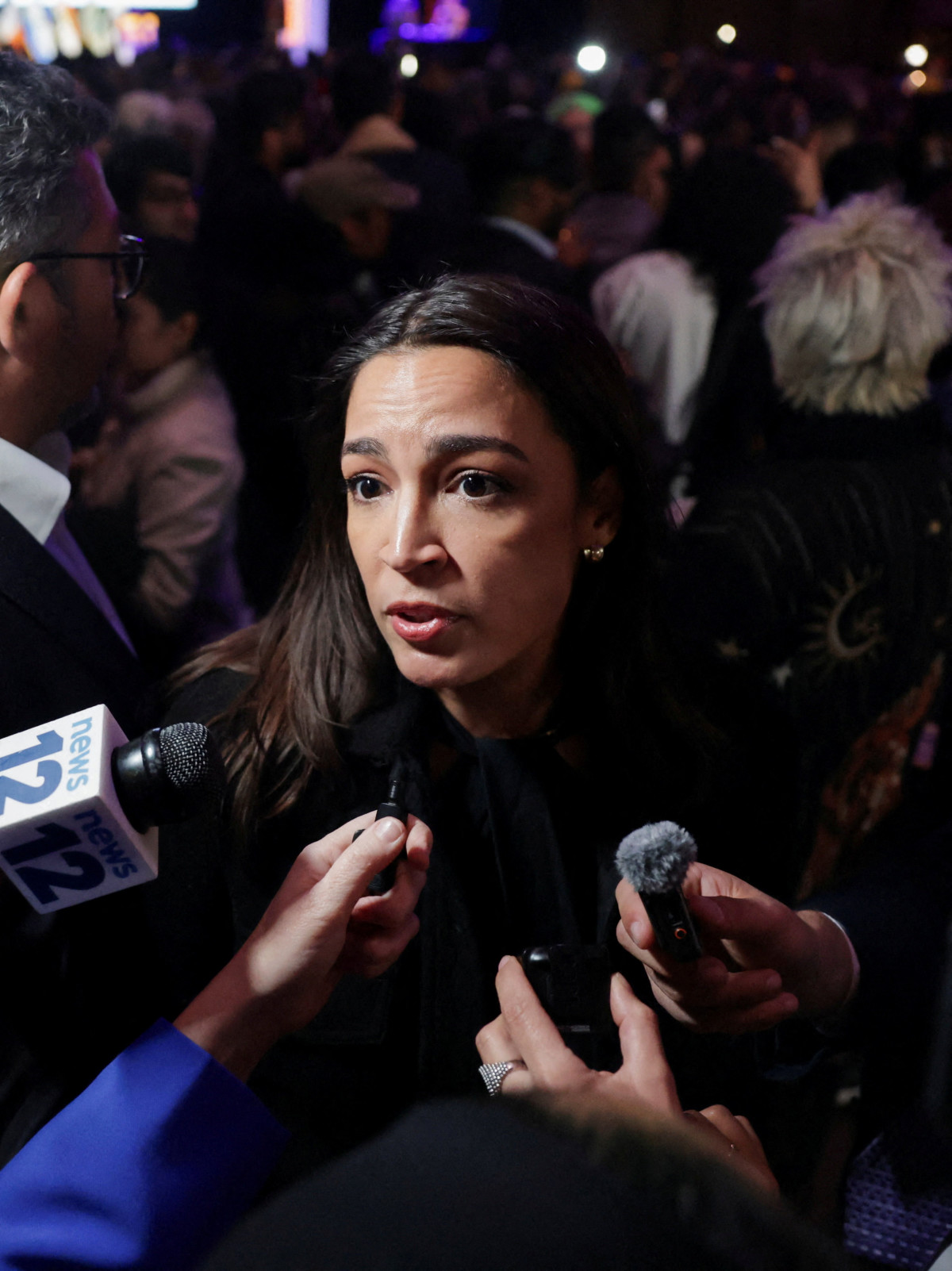 טראמפ קרא לה „טיפשה”: חברת הקונגרס שמתכננת מהלך מפתיע