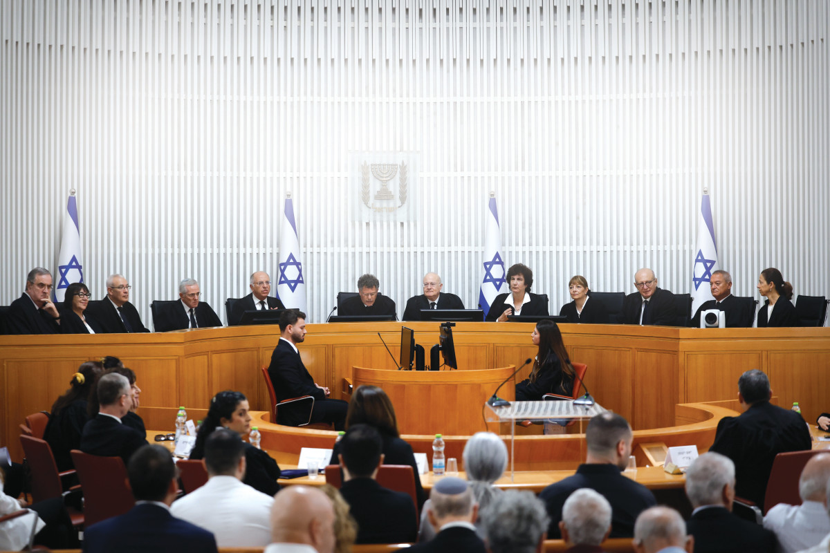 לידיעת נבחרי הציבור: השופטים הם המלכים והפרקליטות היא „הכוח החמוש” | עו”ד גיא...