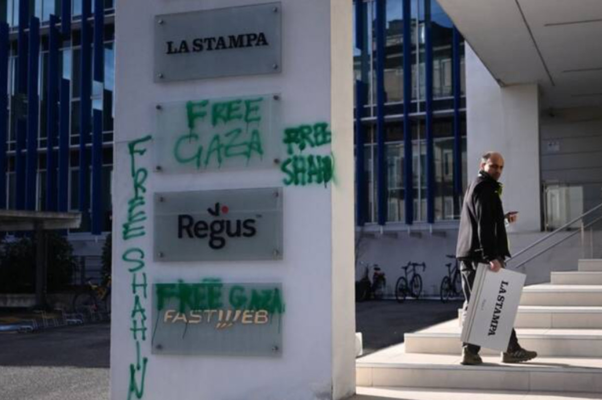 Italy is on fire: pro-Palestinian protesters broke into the offices of La Stampa newspaper