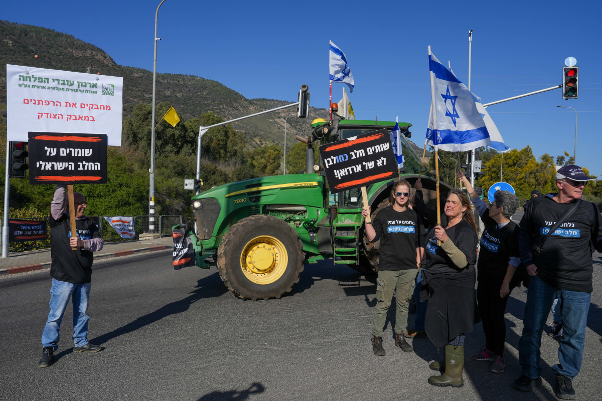 הרפתנים עם נשק יום הדין - סמוטריץ': 