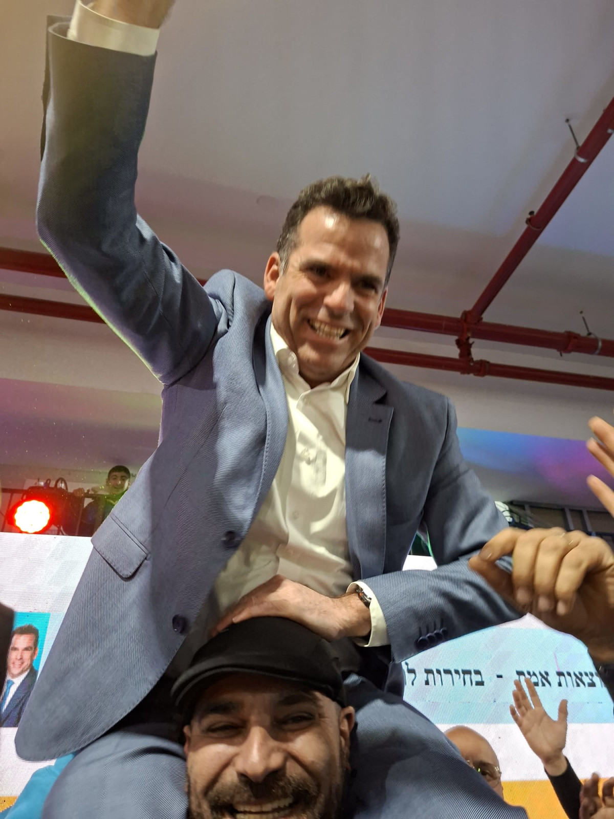 אבי סלמה נבחר לראש עיריית נתניה: 