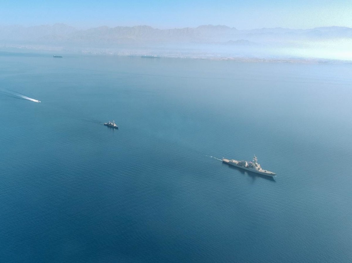 הכל מוכן לאיראן: חיל הים הישראלי והצי האמריקאי שלחו מסר לחמינאי