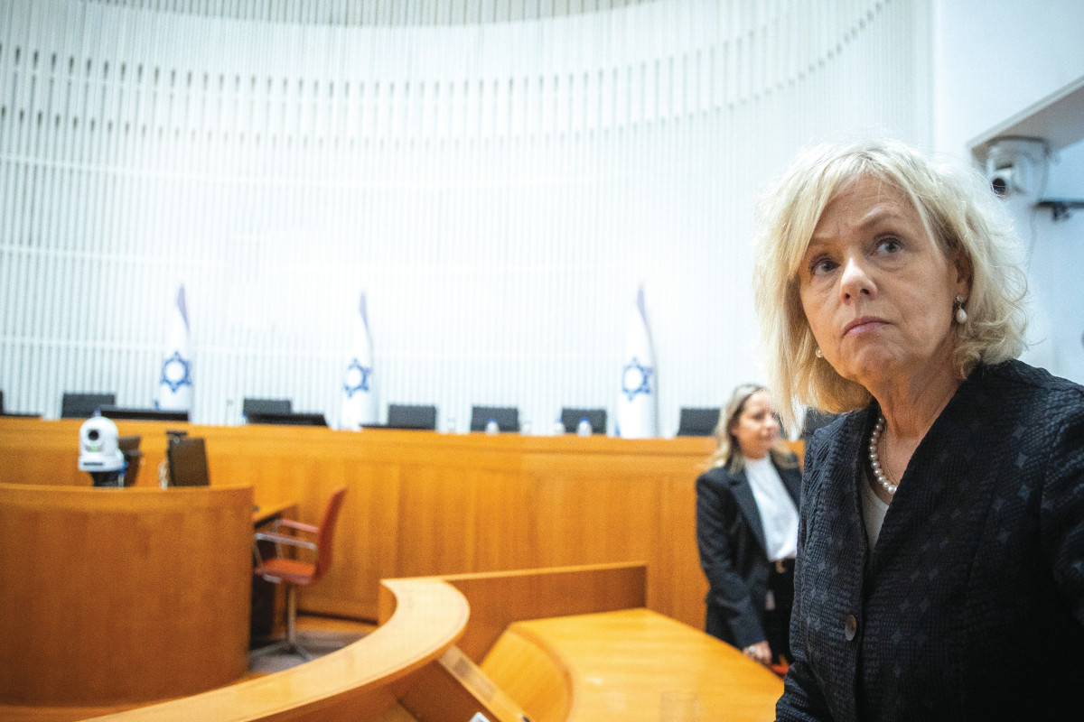 יש כאן רגע מכונן: בית המשפט העליון עצמו מציב גבול ליועצת המשפטית | עו”ד גיא בוסי