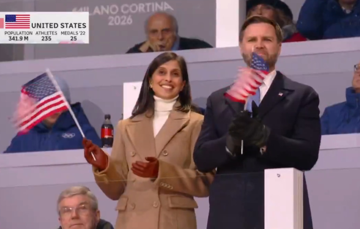 ג’יי די ואנס ואשתו הגיעו לאולימפיאדה – קבלת הפנים הותירה אותם פעורי פה | צפו