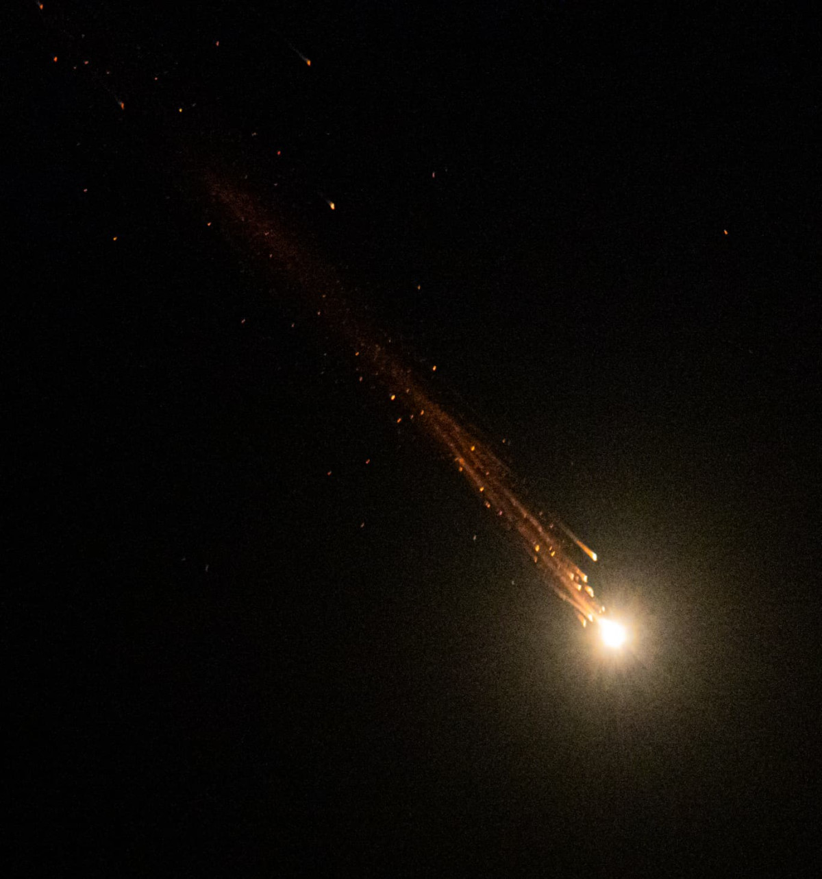 לאחר שעות ארוכות של שקט: גל שני של ירי מאיראן למרכז הארץ