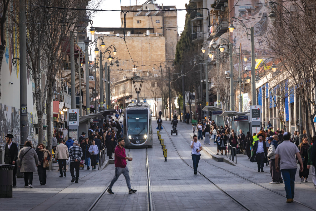 אסטרטגיית היציאה האמיתית: למה הכרעה צבאית באיראן היא לא סוף הסיפור? | ענבר יחזקאלי בליליוס