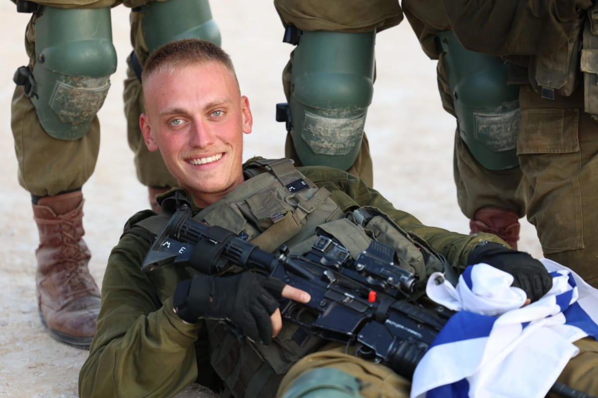 אחיו של מקסים ז