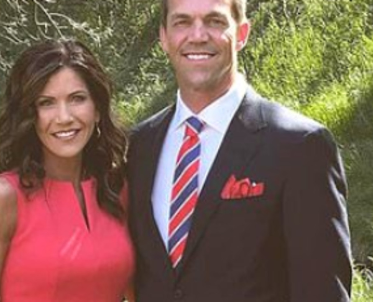 חשש לסחיטה אפשרית: בעלה של השרה הביטחונית בארה