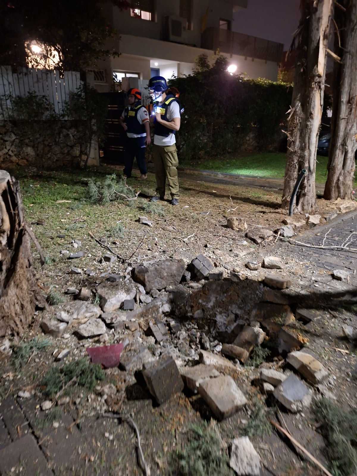 טיל מתפצל נורה מאיראן – נזק רב במספר זירות נפילה במרכז