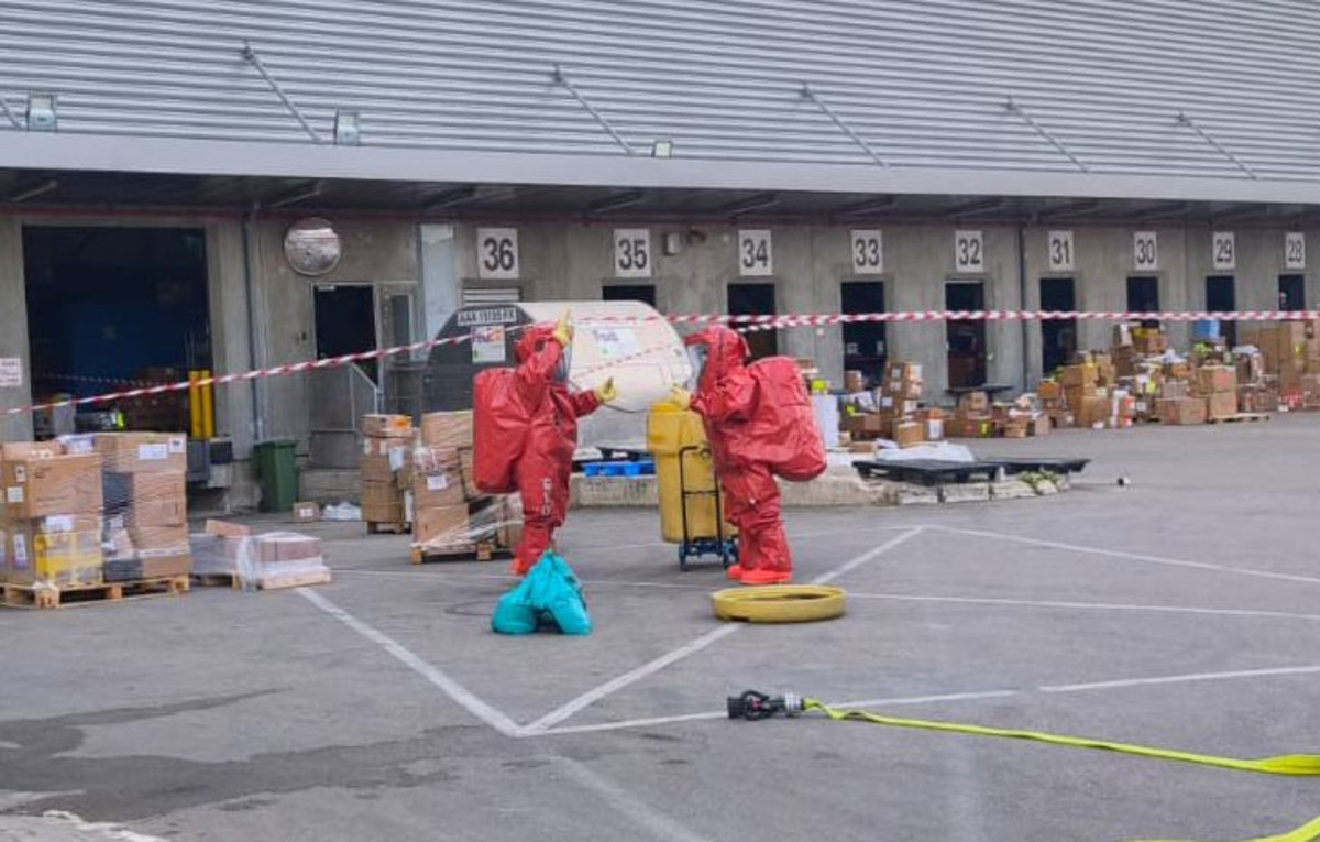 חומר רעיל מאוד: חבילה מסתורית בנתב