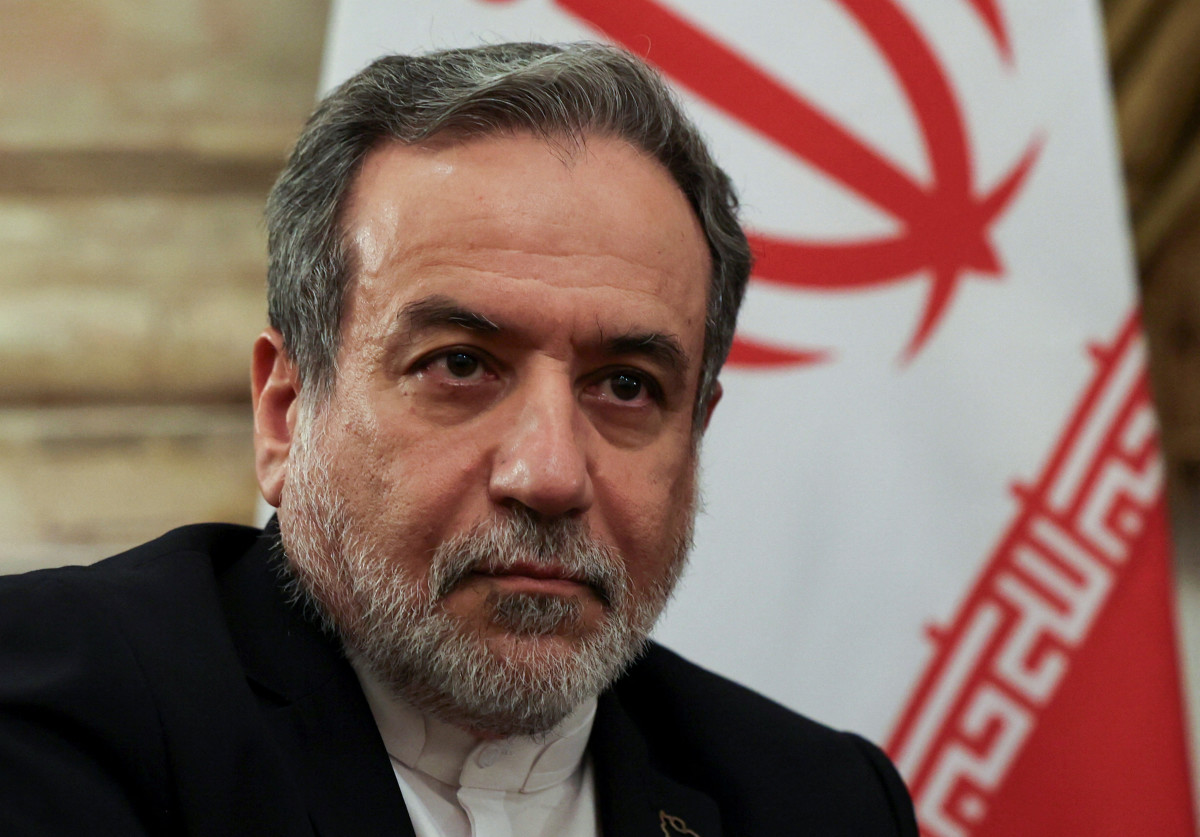 עראקצ'י מכחיש את הדיווחים בארה