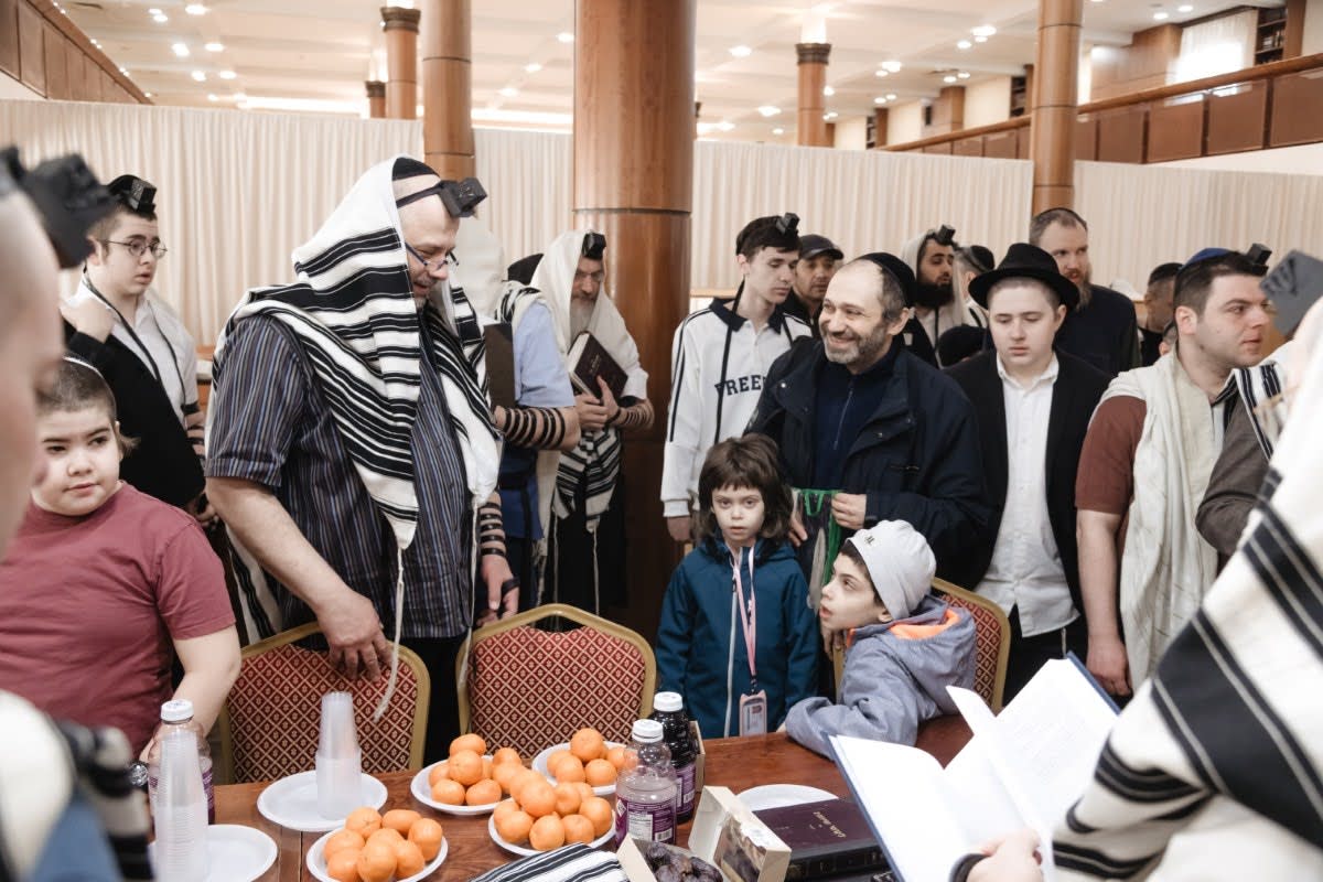 חירות בצל המלחמה: אלפי יהודים חגגו את ליל הסדר במוסקבה ובקייב