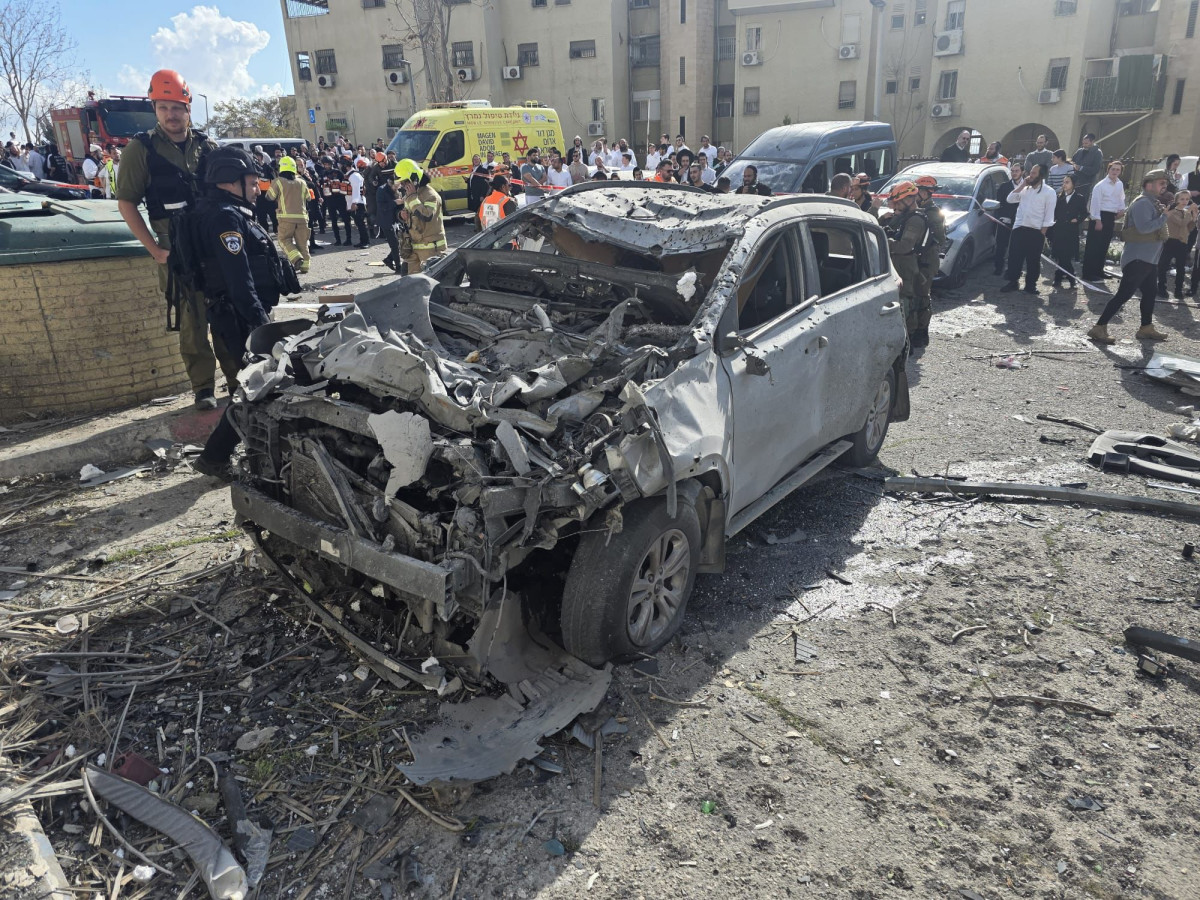 פגיעה ישירה בגן שעשועים בקריית שמונה – בלי התרעה: „עשר דקות לפני היו שם ילדים”