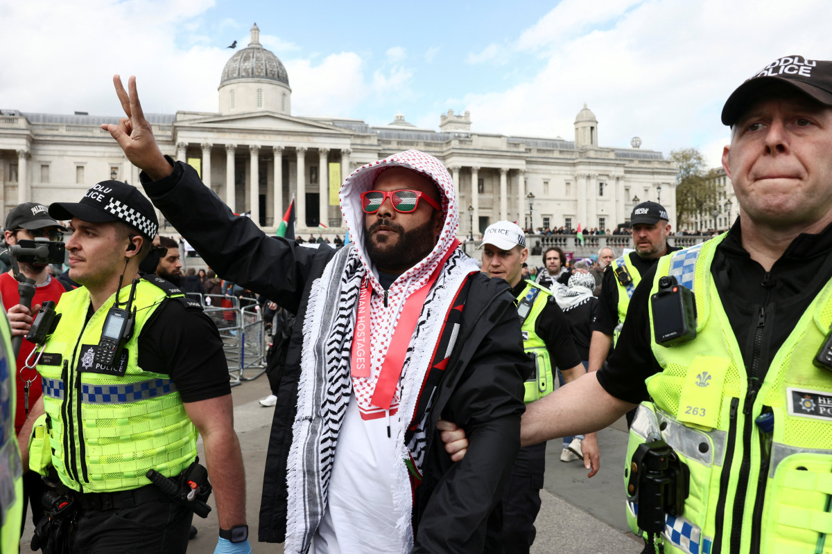 לונדון רותחת: יותר מ-500 עצורים בהפגנת תמיכה בארגון פרו-פלסטיני אלים