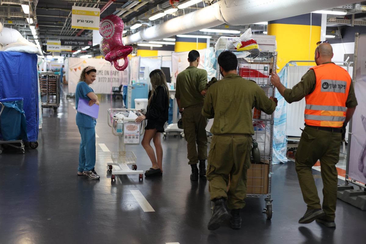 החזרה מעל הקרקע: בתי החולים בצפון מתחילים לצאת מהחניונים